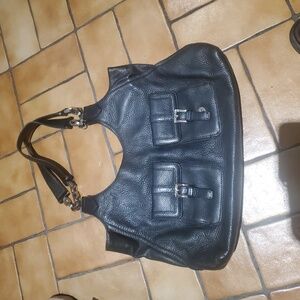 Elegant Black Leather Women's Bag